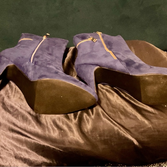 Cloudwalkers cobalt heeled shoe boots with zippers - Picture 3 of 3